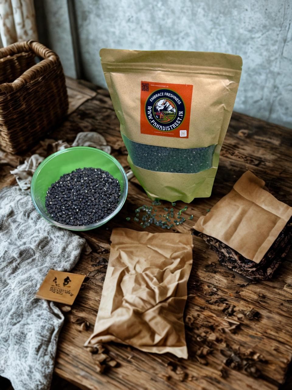 Desi Urad Sabut Dal (500 Grams)