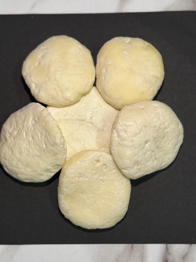 Kaladi Cheese (Locally sourced & freshly prepared) 500 Grams